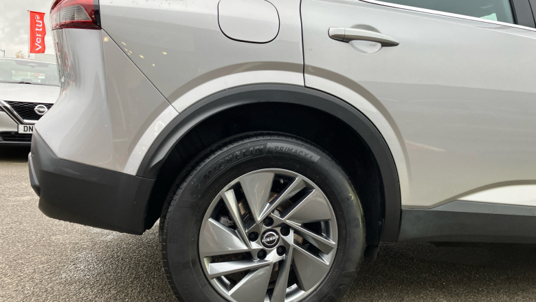 Nissan Qashqai 1.3 DiG-T MH 158 Acenta Premium 5dr Xtronic Petrol Hatchback